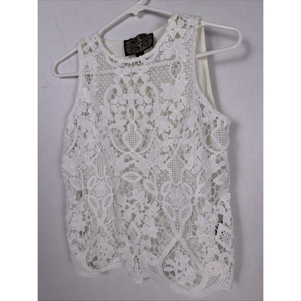 James Coviello Womens Martigues Lace Shell Top Size XSmall. White Sleeveless